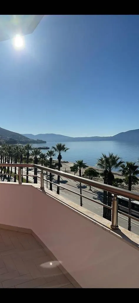 Eva'S Apartment With Sea View Vlorë